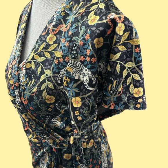 Urban Outfitters Teresa Velvet Tiger Floral Wrap Dress Small - Picture 4 of 13